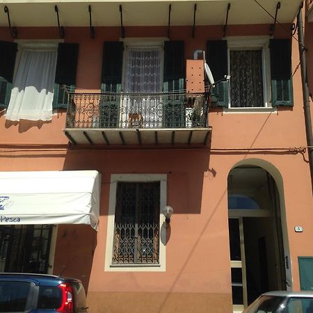 Casa Vacanza "Marina San Giuseppe" Daire Ventimiglia Dış mekan fotoğraf